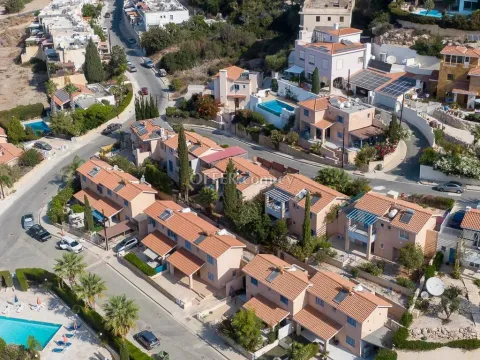 2 Bed House for sale in Chlorakas, Paphos - Main Photo