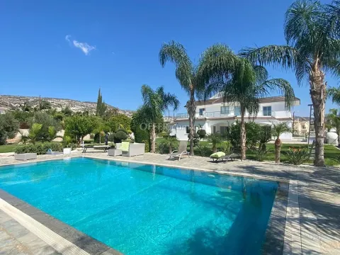 Luxury Villa for Rent - Main Photo