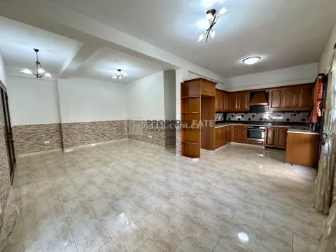 3 Bedroom Detached House for Rent in Omonia - Main Photo