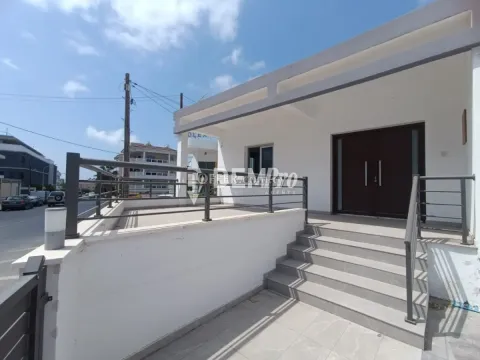 Office  For Rent in Paphos City Center, Paphos - DP5239 - Main Photo