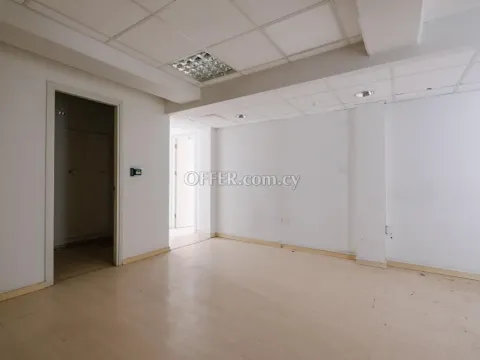 Office in Trypiotis Nicosia - 9