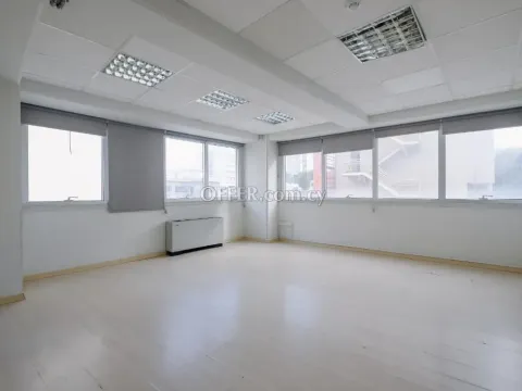 Office in Trypiotis Nicosia - 4
