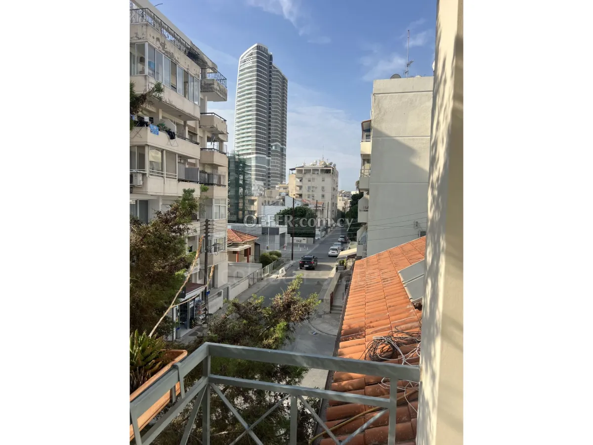Large one bedroom flat in Neapolis Limassol near the sea for sale. - 4