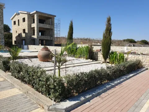 Beautiful Seafront Villa Zygi Larnaca - 2
