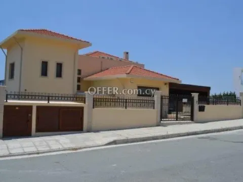 6 Bed Detached House for rent in Kefalokremmos, Limassol - Main Photo