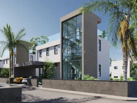 THREE BEDROOM VILLA WITH ROOF GARDEN IN A GATED COMMUNITY IN GEROSKIPOU - Main Photo