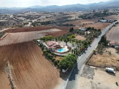 House, For Sale, Nicosia, Pera - Main Photo