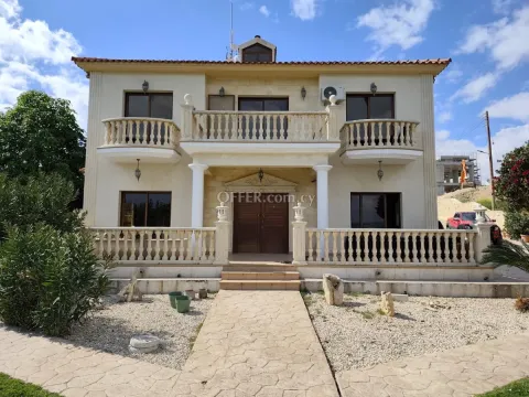 5 Bed Detached Villa for rent in Parekklisia, Limassol - Main Photo