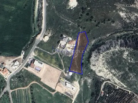 Large Plot of 4074 m2 For Sale in Anarita - Main Photo