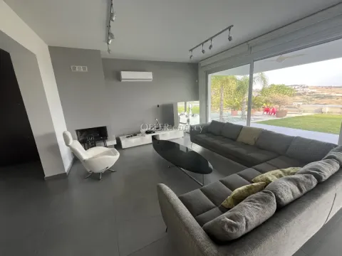 3 Bed House for rent in Parekklisia, Limassol - Main Photo