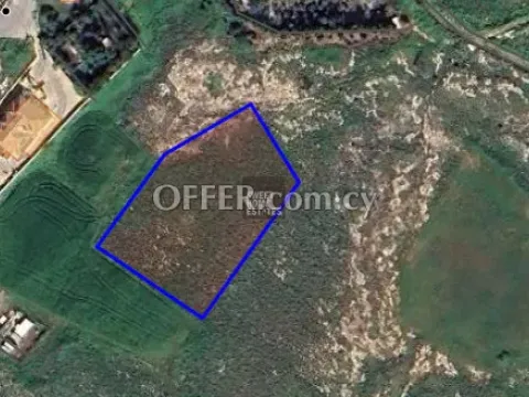 Residential Field in Paralimni - Main Photo