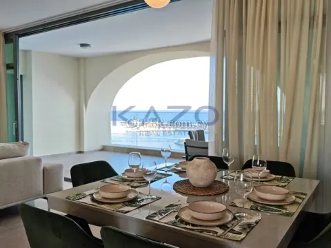 Luxury Seafront Apartment with Astonishing Views - 12