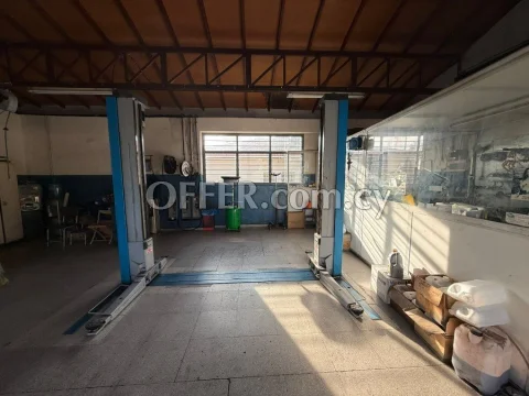 Experienced Car Mechanic Wanted - Preferably Mercedes Specialist (Mesa Geitonia) - Main Photo