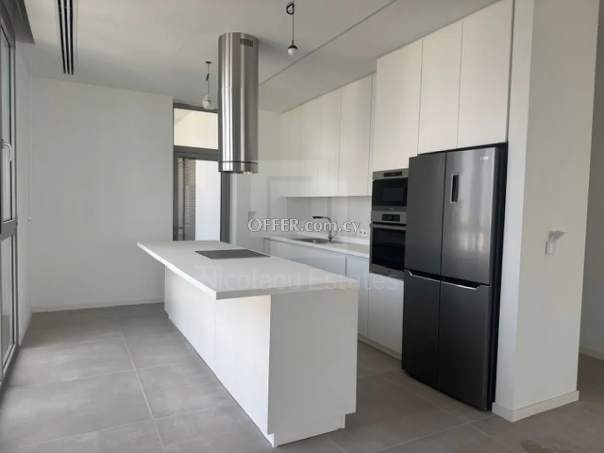 New modern three bedroom apartment on the 11th floor with panoramic views in Nicosia Town Center - 8