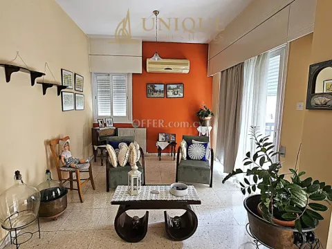 For sale three Bedroom Apartment in Paphos Center - Main Photo