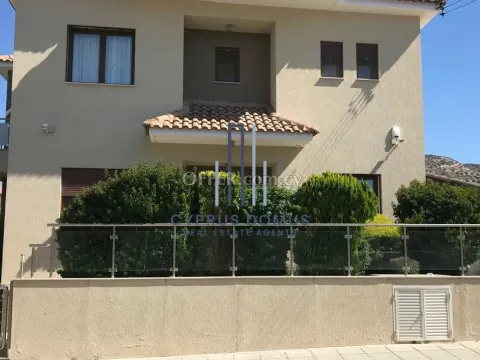 Charming 3 Bedroom House for Sale in Palodeia with Spacious Interior - Main Photo