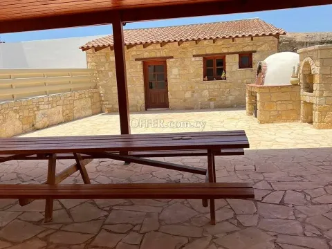 3-bedroom Village House 110 sqm in Anarita - Main Photo