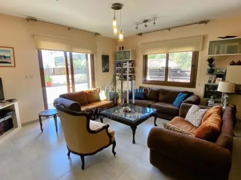 3 Bedroom family House for Sale in Peaceful Palodeia - 11