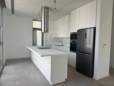 New modern three bedroom apartment on the 11th floor with panoramic views in Nicosia Town Center - 8