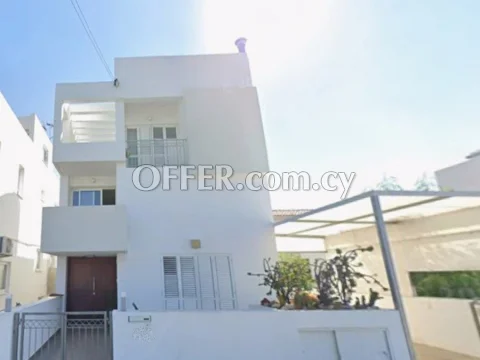 For Sale, Four-Bedroom Detached House in Strovolos - Main Photo