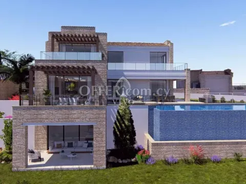 FIVE BEDROOM VILLA IN A GOLF RESORT IN PAPHOS - 4