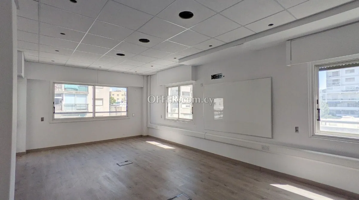 Commercial (Office) in Agioi Omologites, Nicosia for Sale - 2
