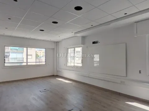 Commercial (Office) in Agioi Omologites, Nicosia for Sale - 2