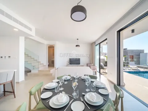 READY THREE BEDROOM FULLY FURNISHED VILLA WITH POOL IN CHLORAKA - PAPHOS - Main Photo