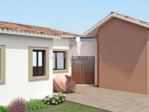THREE BEDROOM DETACHED HOUSE IN GOLF RESORT - 2