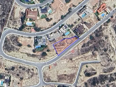 Building Plot for Sale in Quiet Panthea Area - 2