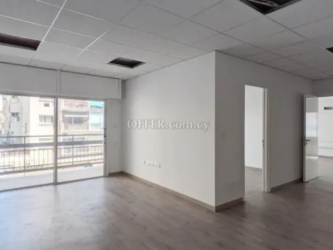 Commercial (Office) in Agioi Omologites, Nicosia for Sale - 5