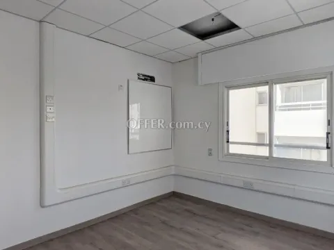 Commercial (Office) in Agioi Omologites, Nicosia for Sale - 4