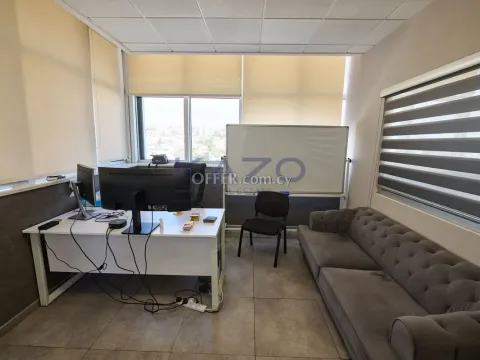 Top Floor Office 850m2 for Rent in Kapsalos - 5