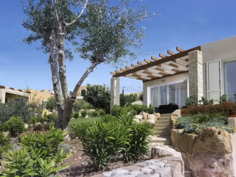 2 Bed Apartment for sale in Chlorakas, Paphos - Main Photo