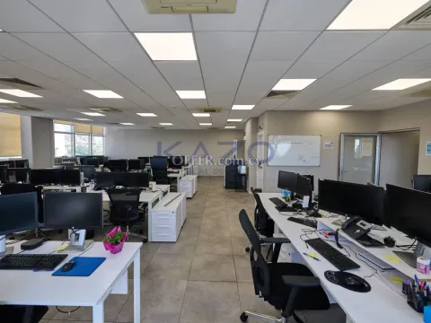 Top Floor Office 850m2 for Rent in Kapsalos - 12