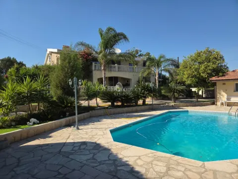 EXCEPTIONAL MULTI-GENERATIONAL RESIDENCE IN KOLOSSI LIMASSOL – IDEAL FOR TWO FAMILIES - Main Photo