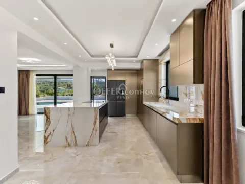 EXCLUSIVE VILLA WITH PANORAMIC VIEW IN KOUKLIA, PAPHOS - 6