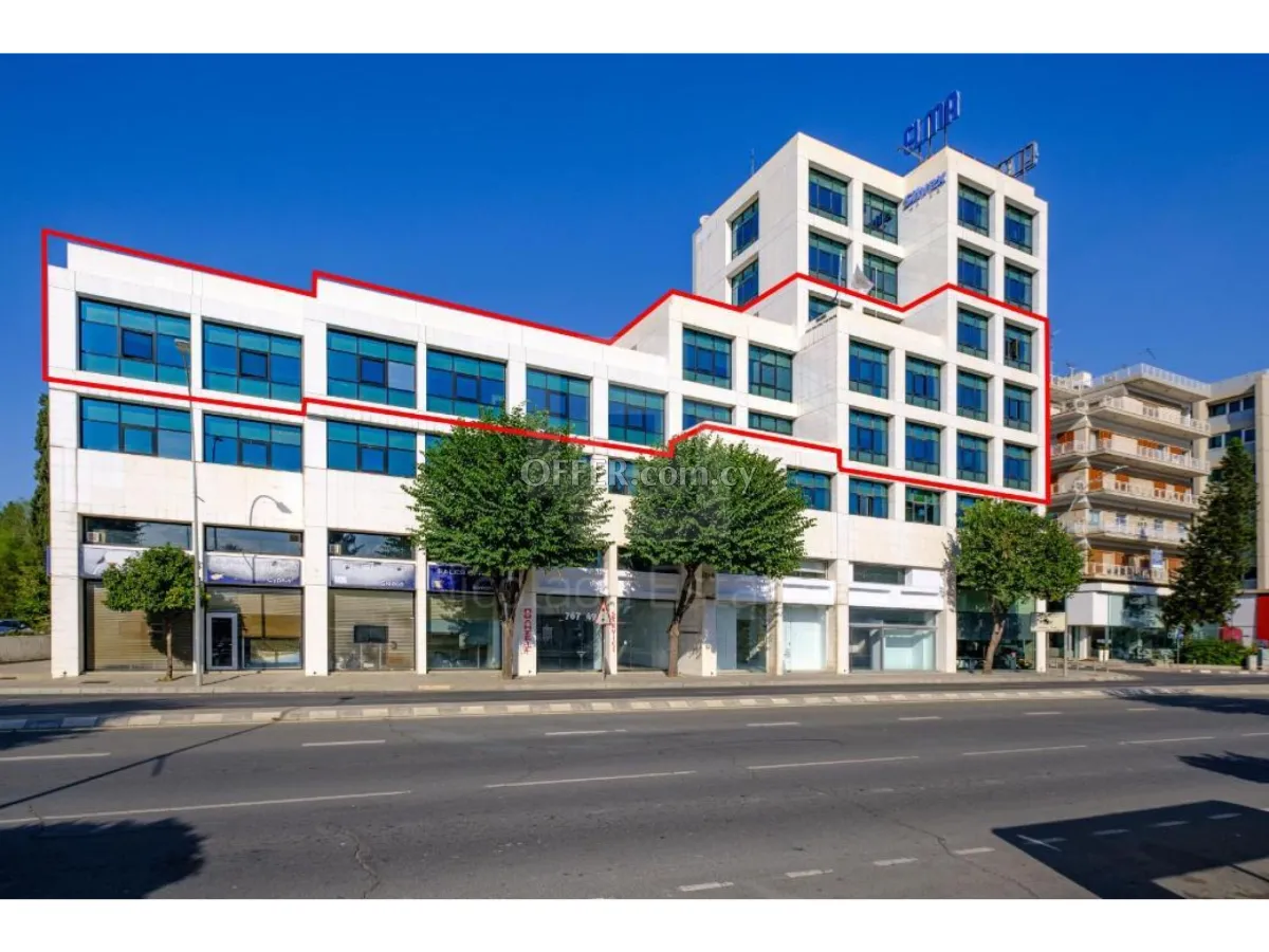 Offices in Agioi Omologites in Nicosia for sale - 4