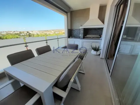 Spacious Four Bedroom Penthouse in Coastal Tourist Area - 3