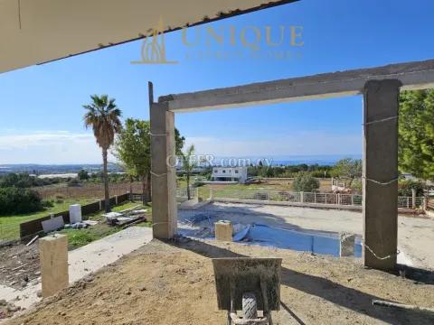 Modern 4-Bedroom Luxury Villa for Sale in Tala, Paphos - 3
