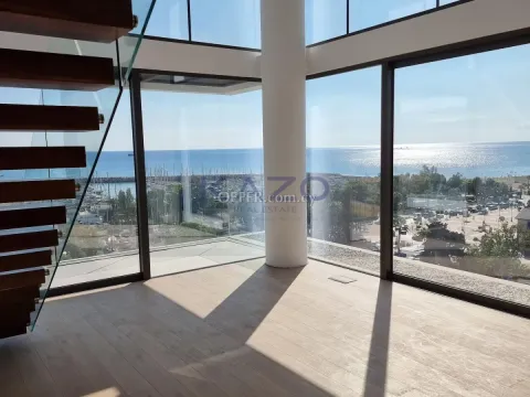 Luxurious Sea Front Penthouse in Vibrant Chrysopolitissa - Main Photo