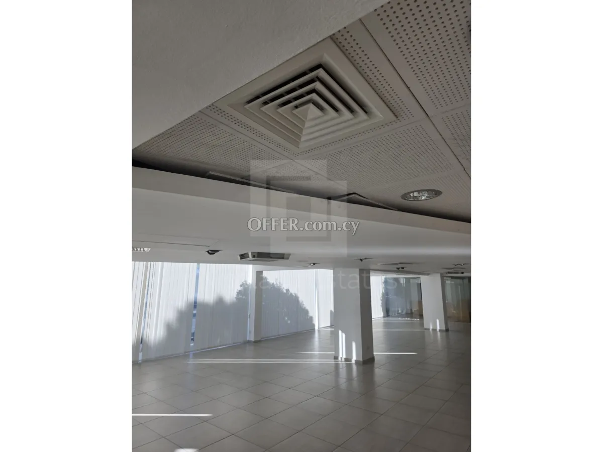 Ground floor plus mezzanine office for rent in a corner building in Strovolos Avenue near Petrolina - 10