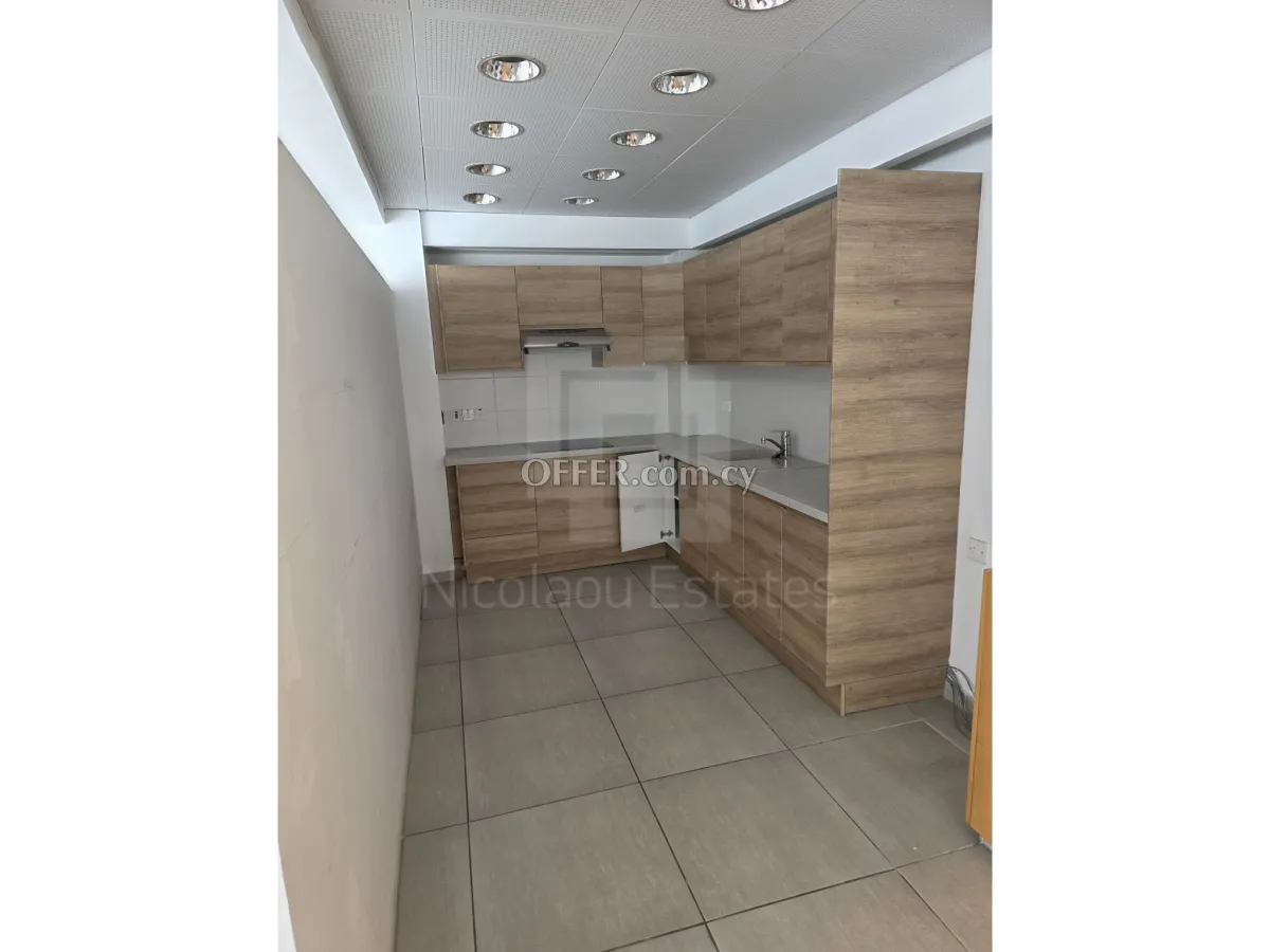 Ground floor plus mezzanine office for rent in a corner building in Strovolos Avenue near Petrolina - 9