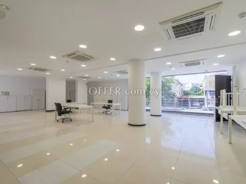 Commercial (Office) in Mesa Geitonia, Limassol for Sale - 1