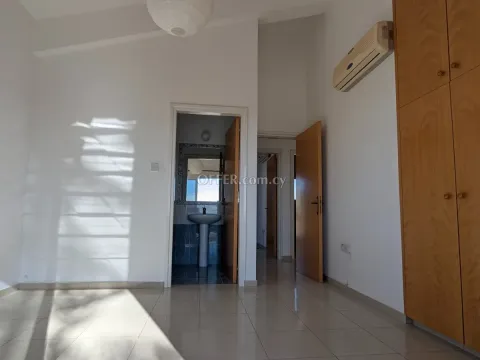 4-bedroom Detached Villa 180 sqm in Pissouri - 11