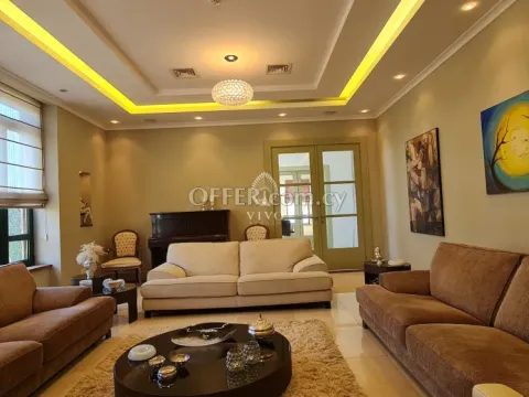 MAGNIFICENT POSTMODERN LUXURY VILLA IN AGIOS ATHANASIOS - 9