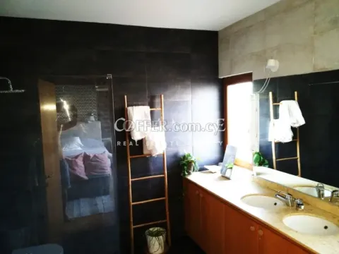 Detached 6-bedroom house in Aglantzia, Nicosia - 2