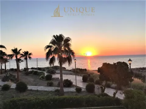 Beachfront Villa for Sale in Chloraka Paphos Next to Sandy Beach - Main Photo