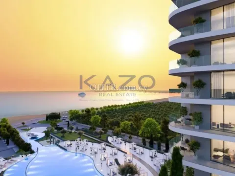 Luxury Three Bedroom Seafront Apartment - 10