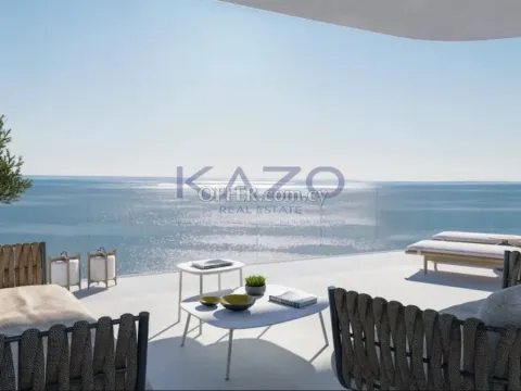 Luxury Three Bedroom Seafront Apartment - 5